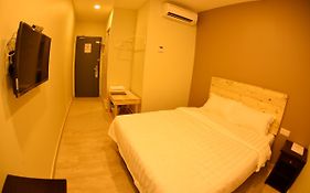 Sg. Paka Hotel